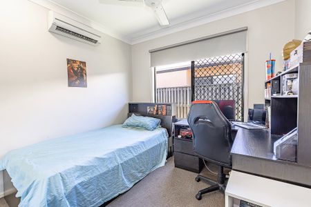 16 Bluff Street, Bushland Beach QLD 4818 - House For Rent | Domain - Photo 5