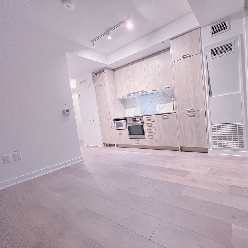 For Lease - 10 Honeycrisp Crescent Unit# 1509, Vaughan, Ontario - Photo 1