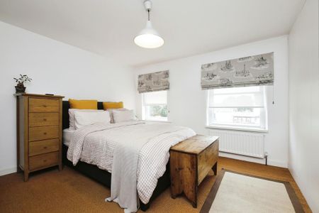2 bedroom terraced house to rent - Photo 3