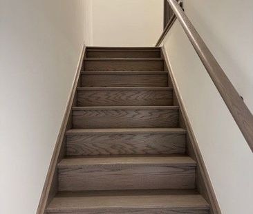 For Lease - 120 Matawin Lane, Richmond Hill, Ontario - Photo 2