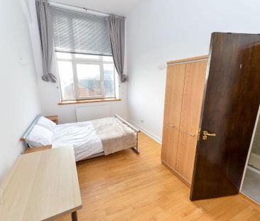 Apartment 205 Somerset Studios, Marcus Ward Street, Belfast, BT7 1RP - Photo 6