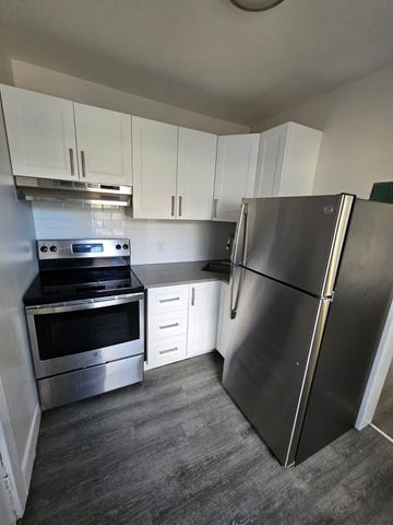 For Lease - 983 Main Street Unit# 1, Hamilton, Ontario - Photo 2