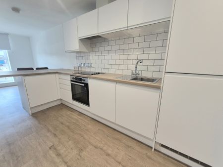 Cow Green, Halifax - Photo 4