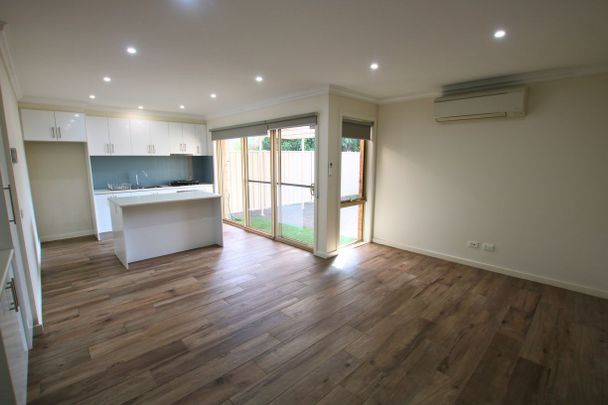 Modern Ground level villa unit - Photo 1