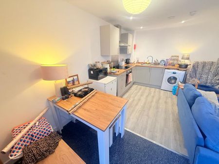 2 bedroom apartment to rent - Photo 5