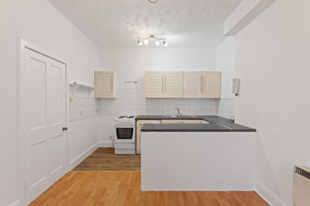 1 bedroom flat to rent - Photo 3