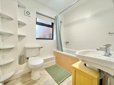 1 bedroom flat to rent - Photo 5