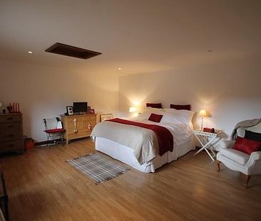 3 bedroom barn conversion to rent - Photo 4