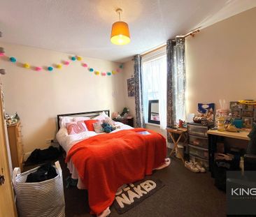 4 bedroom terraced house to rent - Photo 6