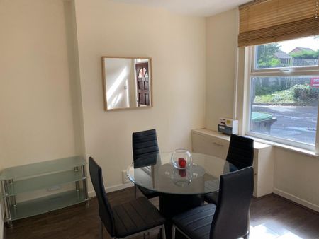 2 bedroom terraced house to rent - Photo 4