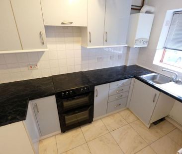 2 bedroom semi-detached house to rent - Photo 4