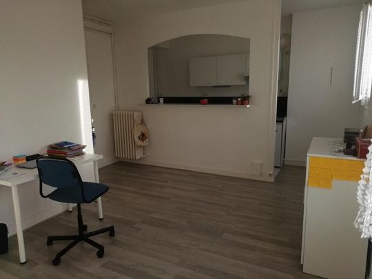 Location appartement 1 pièce 22.76 m2 à Tours - Photo 1