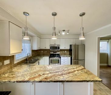 For Lease - 3216 Dovetail Mews Unit# MAIN & 2nd FLOOR, Mississauga,... - Photo 6