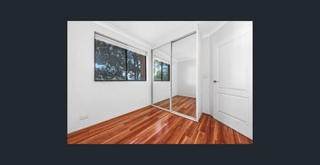 Spacious 2-Bedroom Apartment in Prime Bankstown Location - Photo 2
