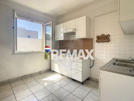 Appartement 2 chambre(s) à louer - Nîmes - Photo 2