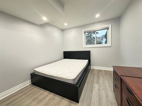 For Lease - 36 Heatherside Drive Unit# Lower, Toronto, Ontario - Photo 1