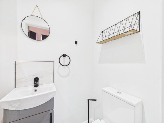 Room 1, 419 Woodstock Road, Cregagh Road, Belfast, BT6 8PW - Photo 1