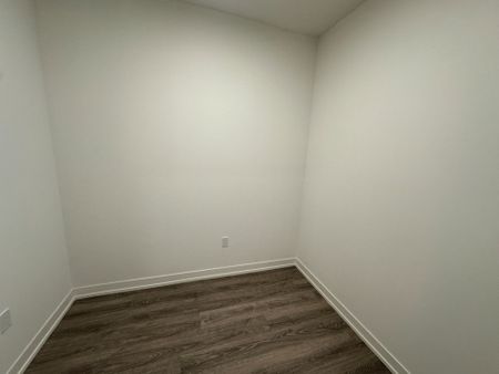 For Lease - 8 Interchange Way Unit# 5515, Vaughan, Ontario - Photo 3