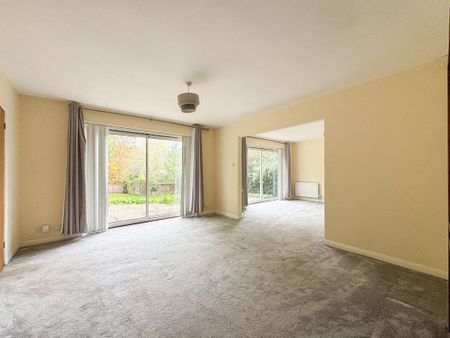 4 bedroom detached house to rent - Photo 2