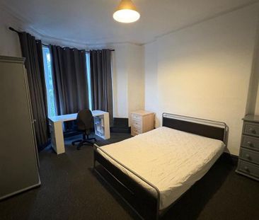 4 bedroom private hall to rent - Photo 5