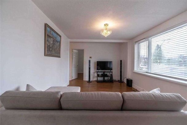 For Lease - 2267 25th Side Road, Innisfil, Ontario - Photo 1