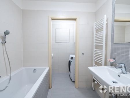 Pronájem bytu 1+kk 44 m2 - Фото 3