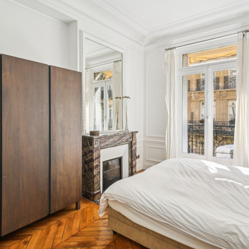 Appartement 3 pièces - Triangle d'Or - Montaigne - Photo 1