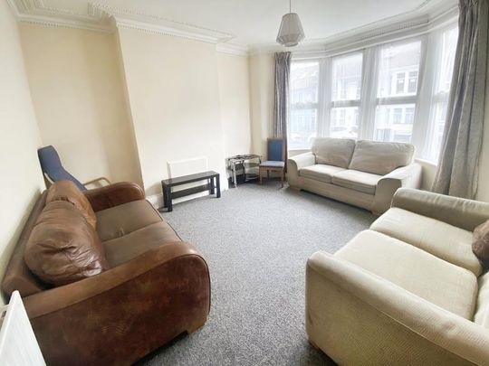 5 bedroom terraced house to rent - Photo 1