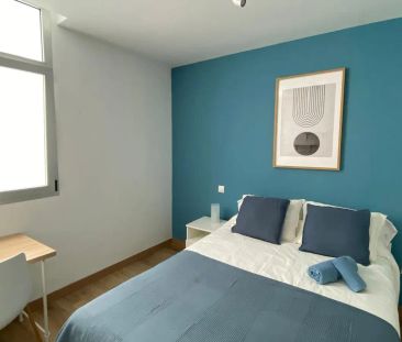 Room in shared flat for rent in Vegueta, Las Palmas - Photo 3
