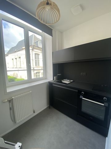 T2 MEUBLE EN HYPER CENTRE DE VALENCIENNES CHAUFFAGE INCLUS - Photo 4