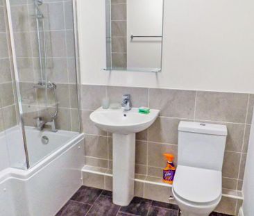 2 bedroom apartment to rent - Photo 6