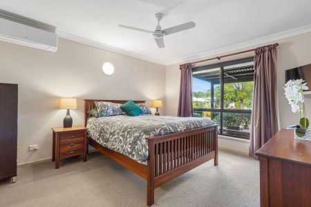 LOOKING FOR SPACE WITH ALL THE EXTRAS?! - Photo 5