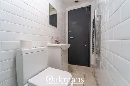 6 bedroom house to rent - Photo 2