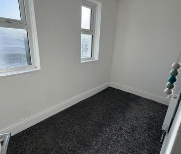 5 bedroom terraced house to rent - Photo 6