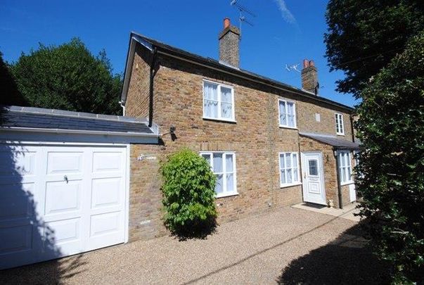 Cheapside Road, Ascot, Berkshire - Photo 1