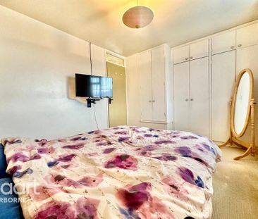 2 bedroom semi-detached house to rent - Photo 5