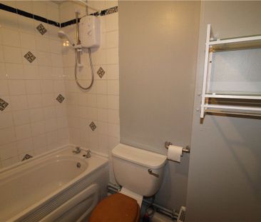 Rosamund Close, South Croydon, Surrey, CR2 7EW - Photo 5