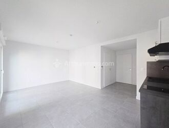 Location Appartement 1 pièces 31 m2 à Clermont-Ferrand - Photo 4