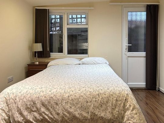 Studio Flat, Cranhurst Road, NW2 - Photo 1