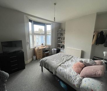 4 bedroom house to rent - Photo 3