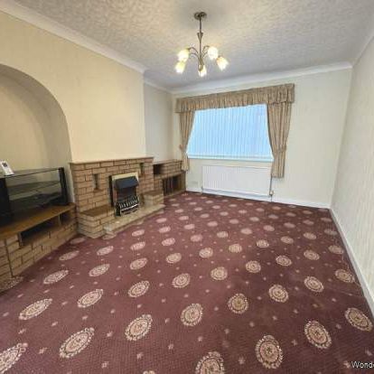 3 bedroom property to rent in Blackpool - Photo 1