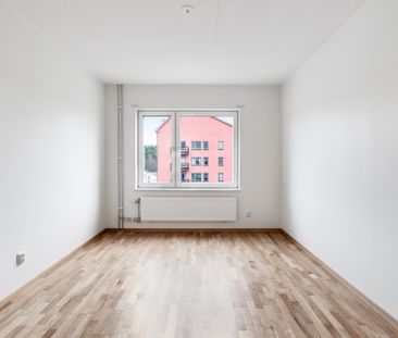 Eiravägen 7, 74569, Enköping - Photo 1