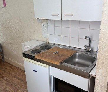 Studio to rent - Photo 2