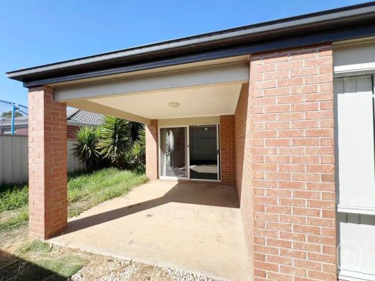 57 Rockpool Road, Truganina VIC 3029 - Photo 1