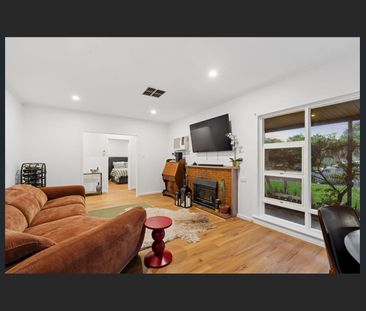 Big Block, Big Entertaining, Brilliant Location! - Photo 1