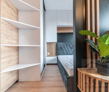 piękna kawalerka w nowym budynku w centrum - Zdjęcie 6