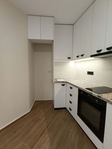 Διαμέρισμα για ενοικίαση Κέντρο (Κολυμβάρι) - Photo 3