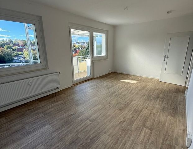 Optimale Raumaufteilung! Schöne 4-Raum-Wohnung mit Balkon - Photo 1