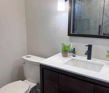 For Lease - 4358 Bacchus Crescent, Mississauga, Ontario - Photo 1