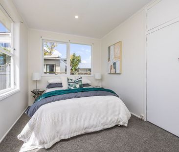 Sunny, fully renovated 2 Bedroom House - Photo 1